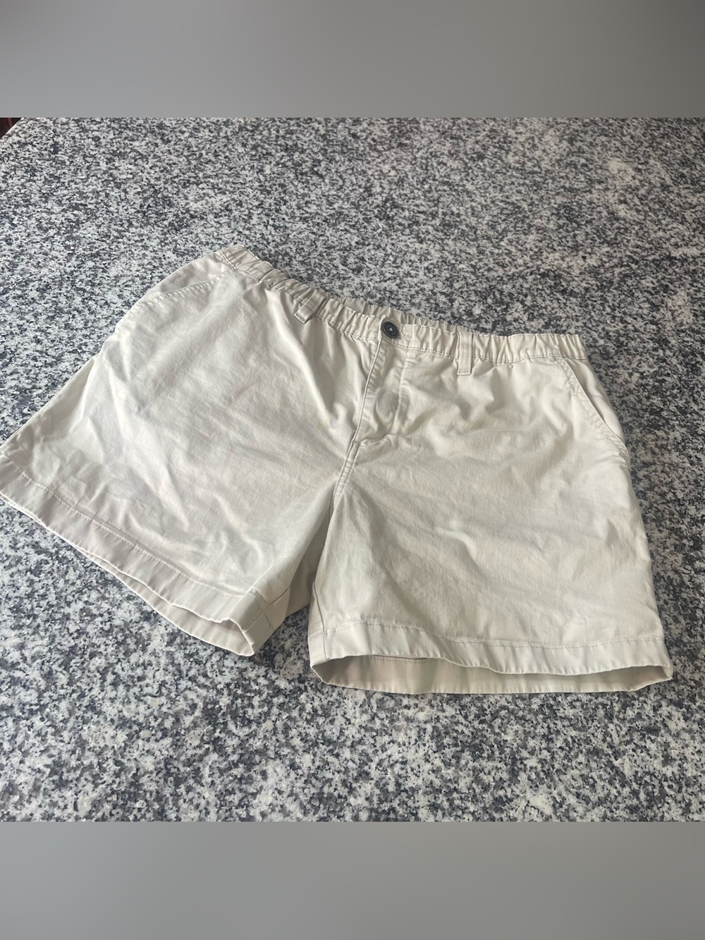 Chubbies Men's Chino Shorts Size XL 5.5 Inseam Stretch Khaki Flat Front Cotton